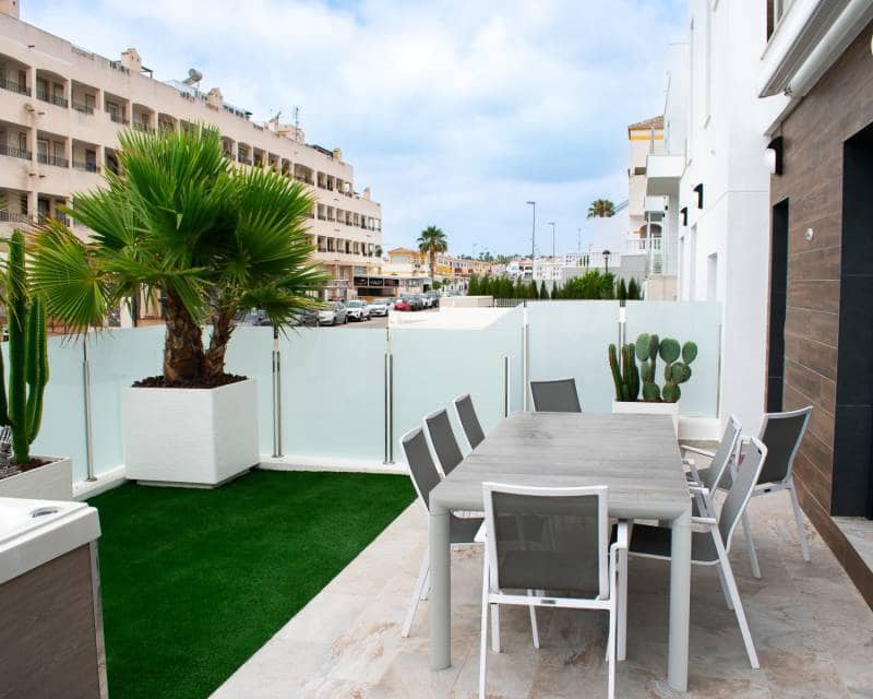 3 Zimmer Villa zu verkaufen in Vistabella mit Pool Garage - 548.100 € (Ref: 9114862)