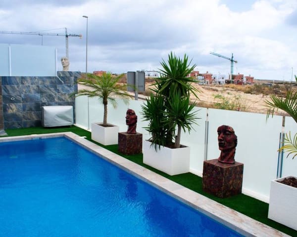 3 Zimmer Villa zu verkaufen in Vistabella, Orihuela mit Pool Garage - 548.100 € (Ref: 9114862)