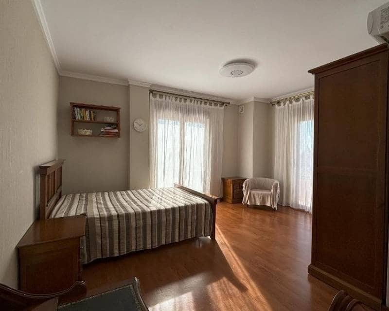 5 makuuhuone Huvila myytävänä paikassa Ciudad Quesada mukana uima-altaan 
autotalli - 630 000 € (Ref: 9115212)