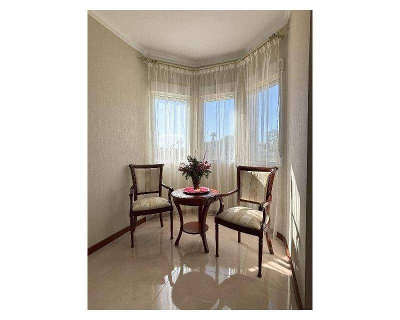 5 makuuhuone Huvila myytävänä paikassa Ciudad Quesada mukana uima-altaan 
autotalli - 630 000 € (Ref: 9115212)