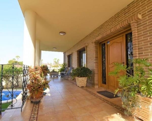 5 Zimmer Villa zu verkaufen in Ciudad Quesada, Rojales mit Pool Garage - 630.000 € (Ref: 9115212)