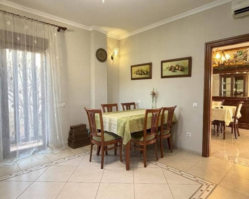 5 makuuhuone Huvila myytävänä paikassa Ciudad Quesada mukana uima-altaan 
autotalli - 630 000 € (Ref: 9115212)