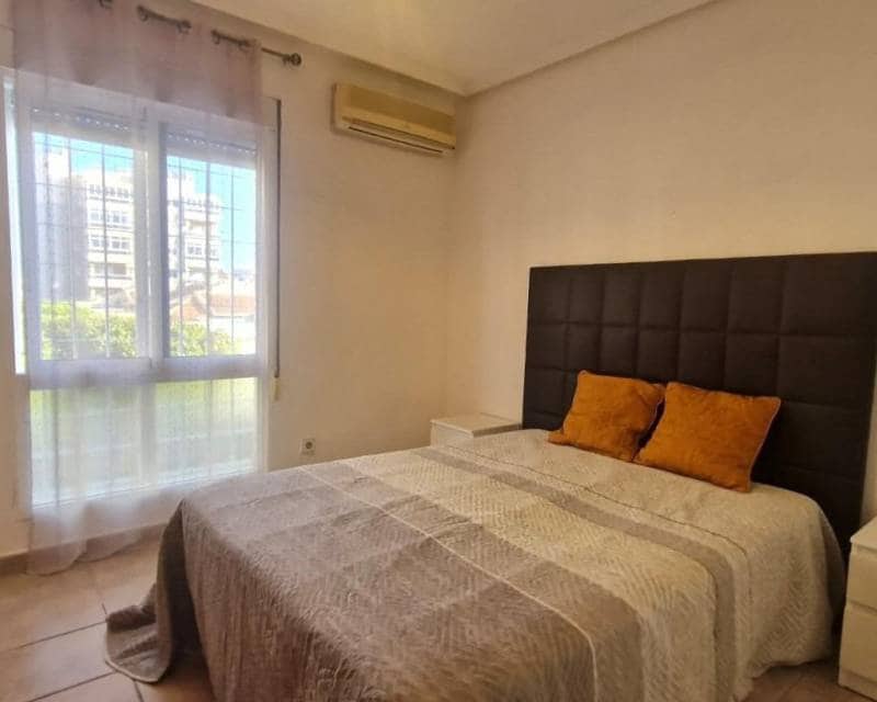 3 soveværelse Rækkehus til salg i Aguas Nuevas med swimmingpool garage - € 210.000 (Ref: 9115433)