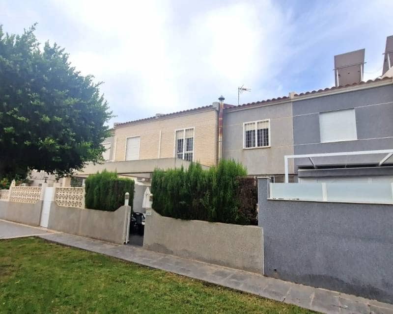 3 soveværelse Rækkehus til salg i Aguas Nuevas med swimmingpool garage - € 210.000 (Ref: 9115433)