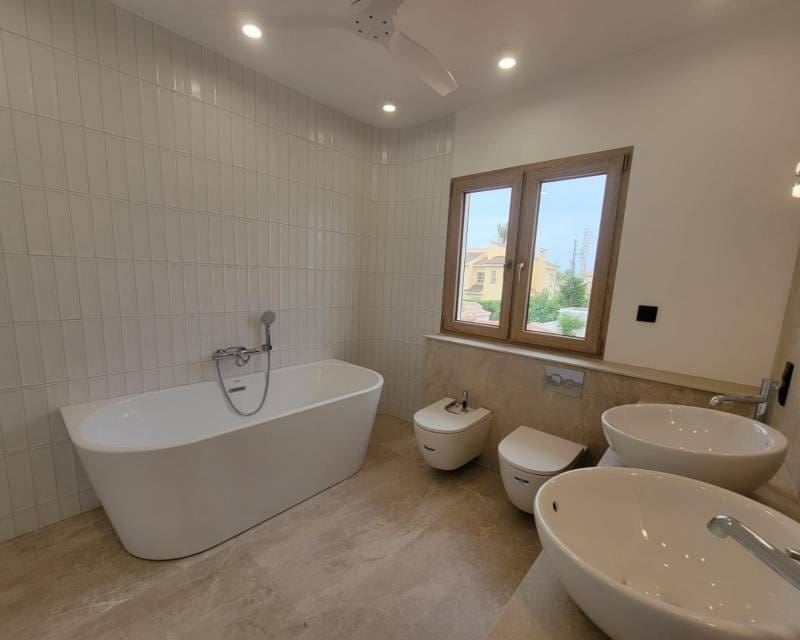 3 quarto Moradia para venda em Orihuela Costa com piscina - 1 400 000 € (Ref: 9118056)