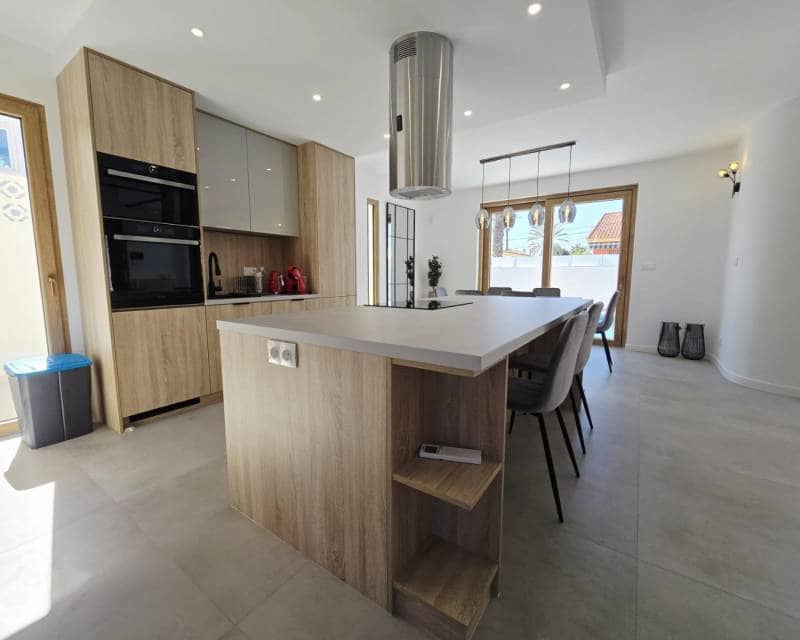 3 slaapkamer Villa te koop in Orihuela Costa met zwembad - € 1.400.000 (Ref: 9118056)
