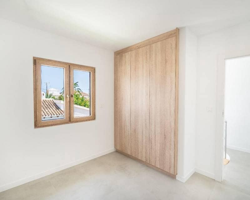 3 slaapkamer Villa te koop in Orihuela Costa met zwembad - € 1.400.000 (Ref: 9118056)