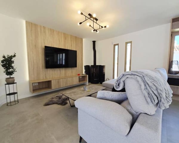 3 makuuhuone Huvila myytävänä paikassa La Zenia, Orihuela mukana uima-altaan - 1 400 000 € (Ref: 9118056)