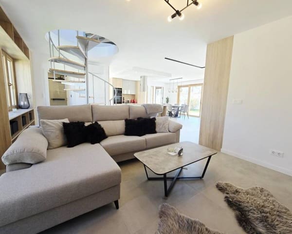 3 makuuhuone Huvila myytävänä paikassa La Zenia, Orihuela mukana uima-altaan - 1 400 000 € (Ref: 9118056)