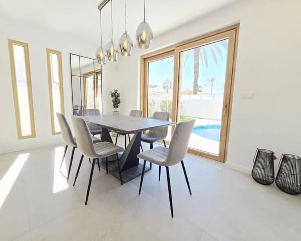 3 makuuhuone Huvila myytävänä paikassa La Zenia, Orihuela mukana uima-altaan - 1 400 000 € (Ref: 9118056)