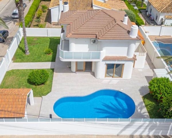3 makuuhuone Huvila myytävänä paikassa La Zenia, Orihuela mukana uima-altaan - 1 400 000 € (Ref: 9118056)