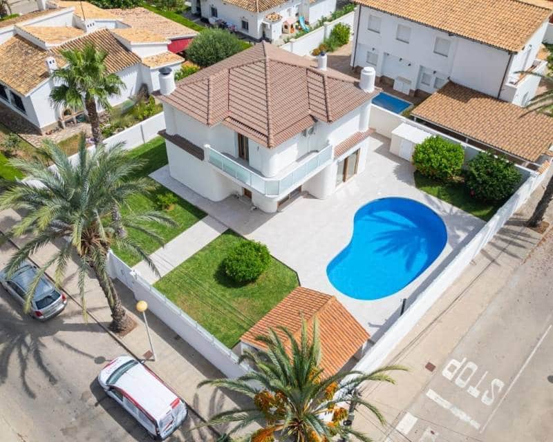 3 slaapkamer Villa te koop in Orihuela Costa met zwembad - € 1.400.000 (Ref: 9118056)