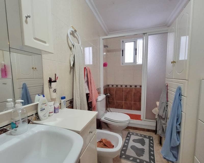 2 slaapkamer Appartement te koop in Torrevieja - € 117.260 (Ref: 9118057)