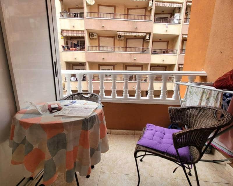 2 slaapkamer Appartement te koop in Torrevieja - € 117.260 (Ref: 9118057)