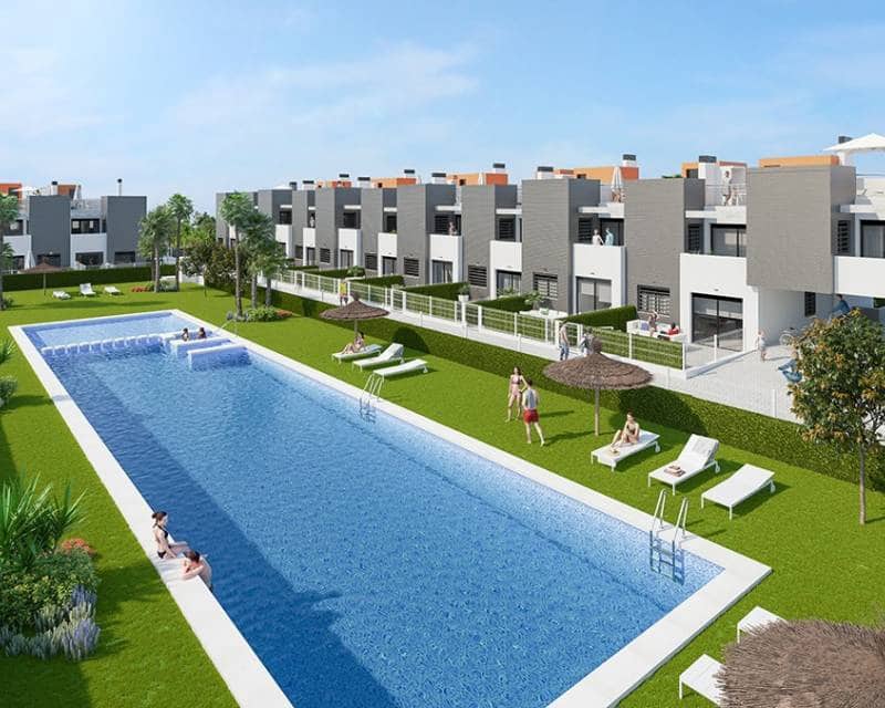 2 soveværelse Byhus til salg i Torrevieja med swimmingpool garage - € 277.200 (Ref: 9123971)