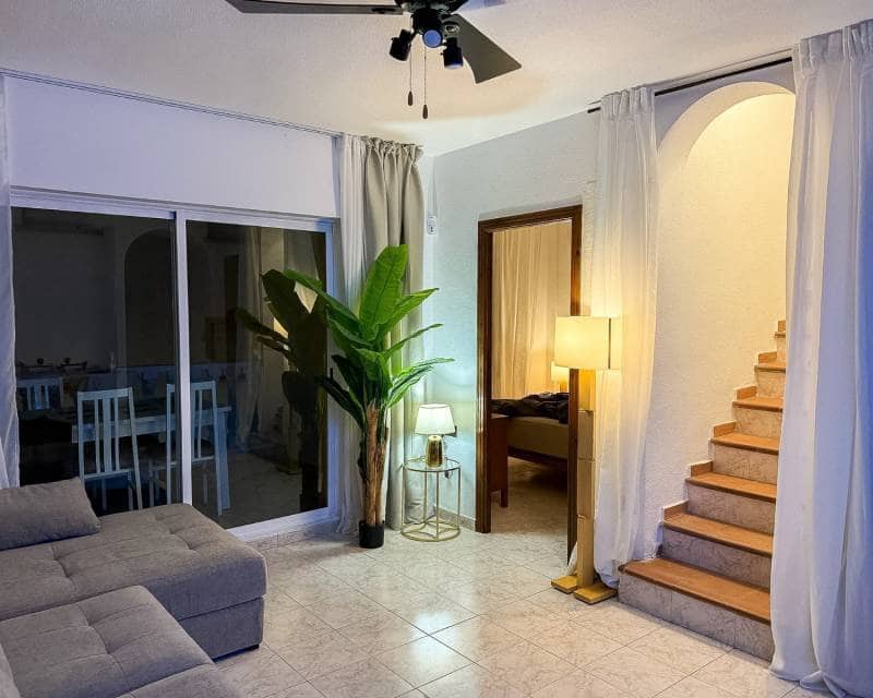 3 soveværelse Penthouse til salg i La Mata med swimmingpool - € 269.000 (Ref: 9126046)