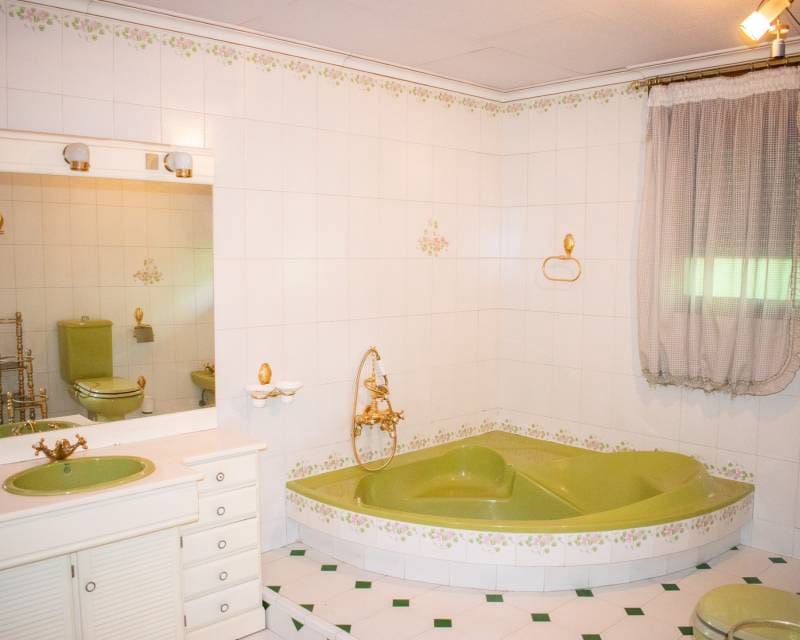 5 soverom Villa til salgs i Llano de Brujas med garasje - € 765 000 (Ref: 9127451)