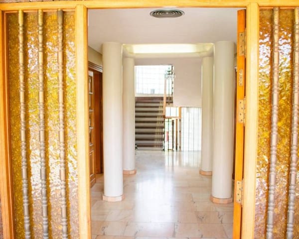 5 slaapkamer Villa te koop in Llano de Brujas, Murcia stad met garage - € 765.000 (Ref: 9127451)