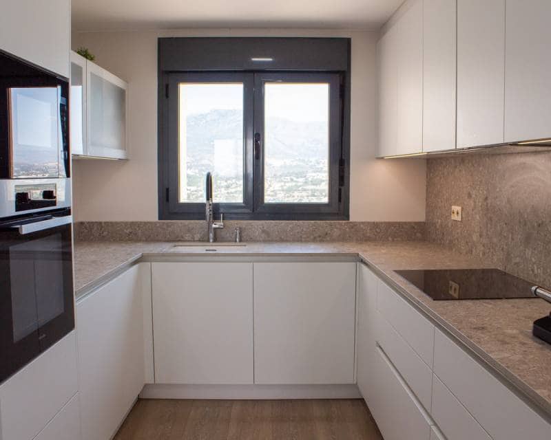 3 sypialnia Penthouse na sprzedaż w Benidorm z basenem garażem - 690 000 € (Ref: 9133783)