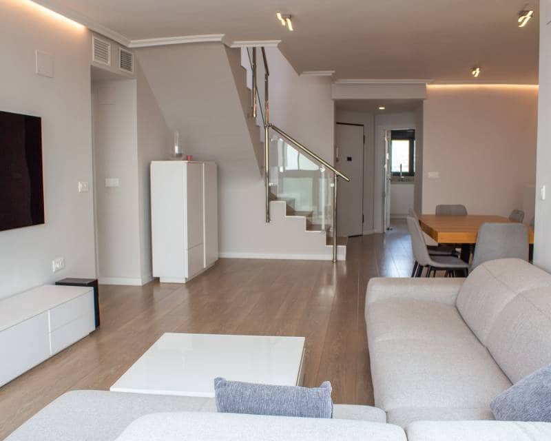 3 sypialnia Penthouse na sprzedaż w Benidorm z basenem garażem - 690 000 € (Ref: 9133783)