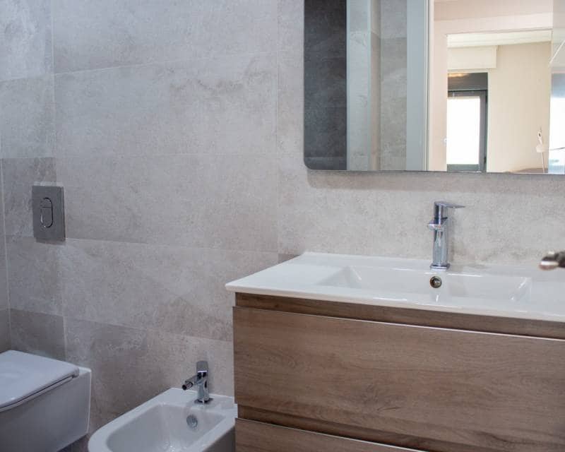 3 sypialnia Penthouse na sprzedaż w Benidorm z basenem garażem - 690 000 € (Ref: 9133783)