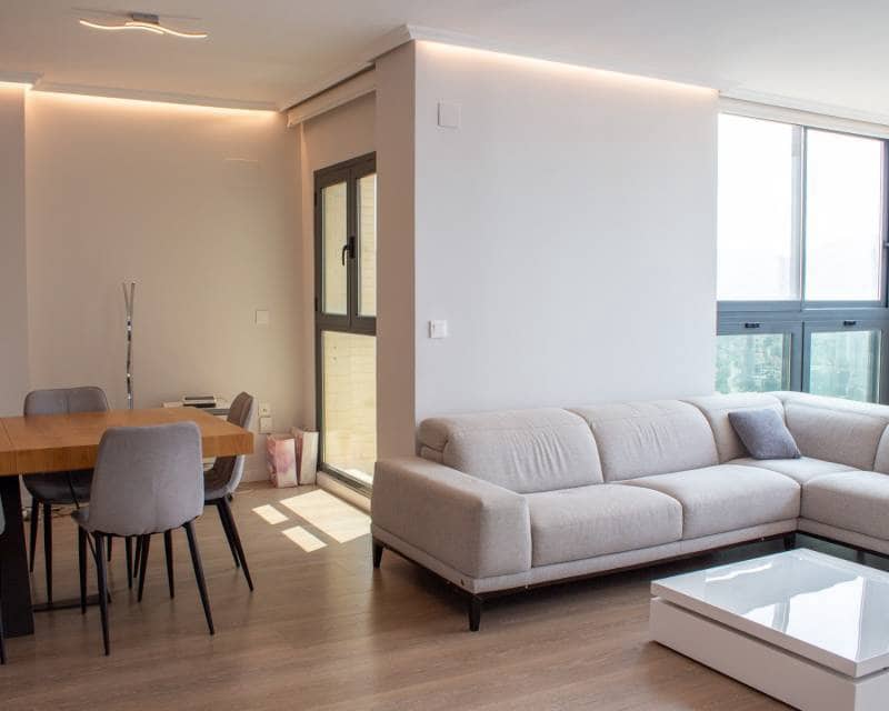 3 sypialnia Penthouse na sprzedaż w Benidorm z basenem garażem - 690 000 € (Ref: 9133783)