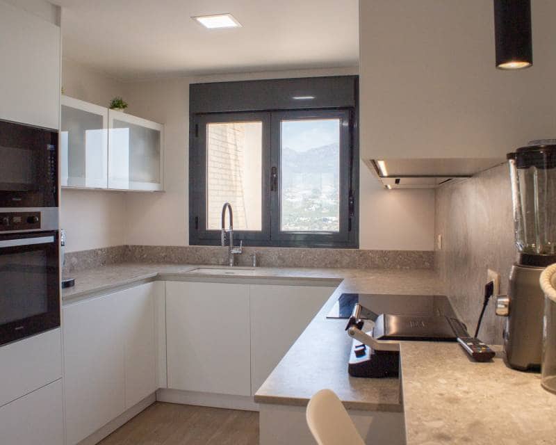 3 sypialnia Penthouse na sprzedaż w Benidorm z basenem garażem - 690 000 € (Ref: 9133783)