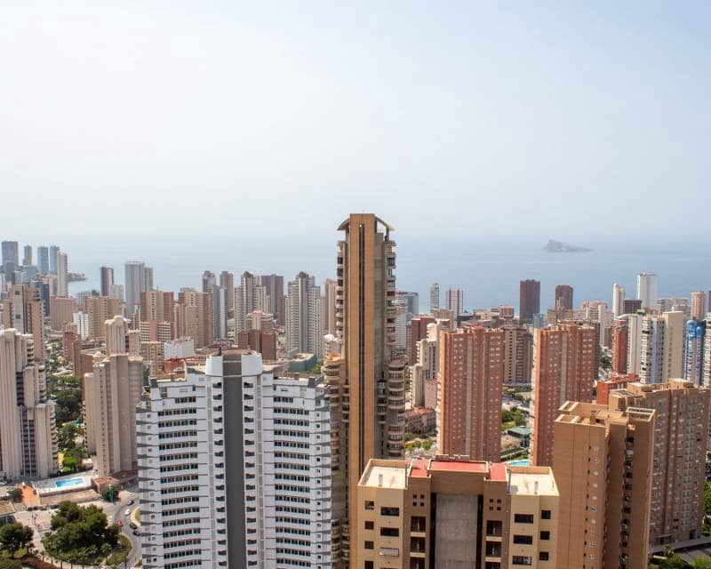 3 sypialnia Penthouse na sprzedaż w Benidorm z basenem garażem - 690 000 € (Ref: 9133783)