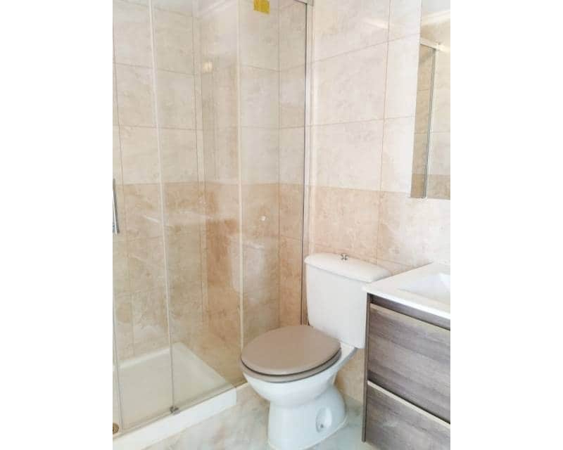 3 soverom Rekkehus til salgs i Torrevieja med svømmebasseng - € 179 000 (Ref: 9135070)