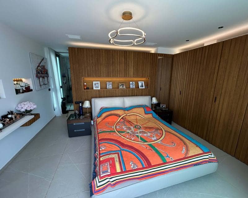 6 soveværelse Villa til salg i La Nucia med swimmingpool - € 1.375.000 (Ref: 9136108)