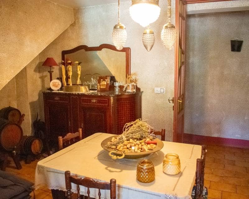 8 soveværelse Villa til salg i Onil med swimmingpool - € 2.180.000 (Ref: 9158333)