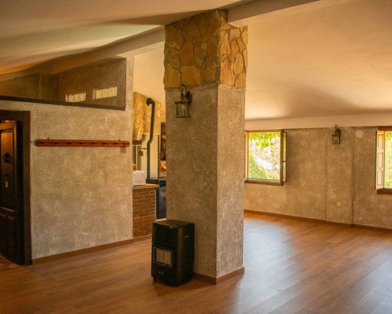 8 bedroom Villa for sale in Onil with pool - € 2,100,000 (Ref: 9158333)