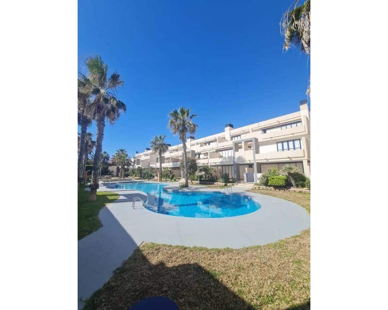2 soveværelse Strandlejlighed til salg i La Mata med swimmingpool garage - € 330.000 (Ref: 9158836)