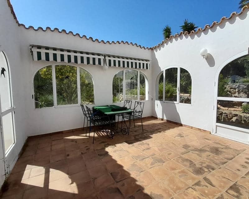 4 soveværelse Villa til salg i Denia med swimmingpool garage - € 690.000 (Ref: 9170418)