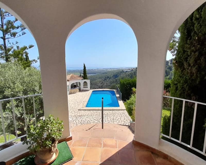 4 soveværelse Villa til salg i Denia med swimmingpool garage - € 690.000 (Ref: 9170418)