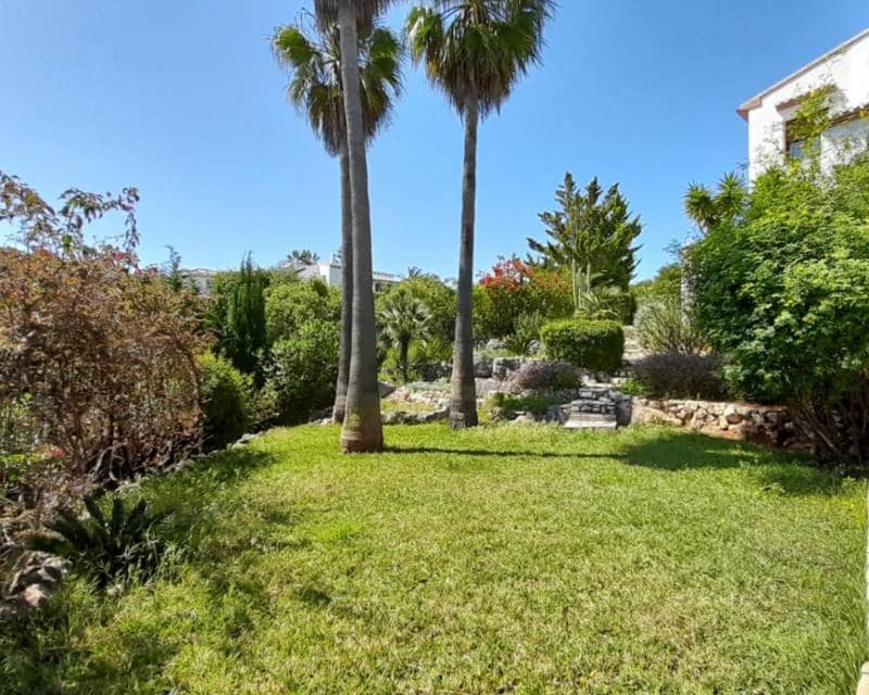 4 soveværelse Villa til salg i Denia med swimmingpool garage - € 690.000 (Ref: 9170418)