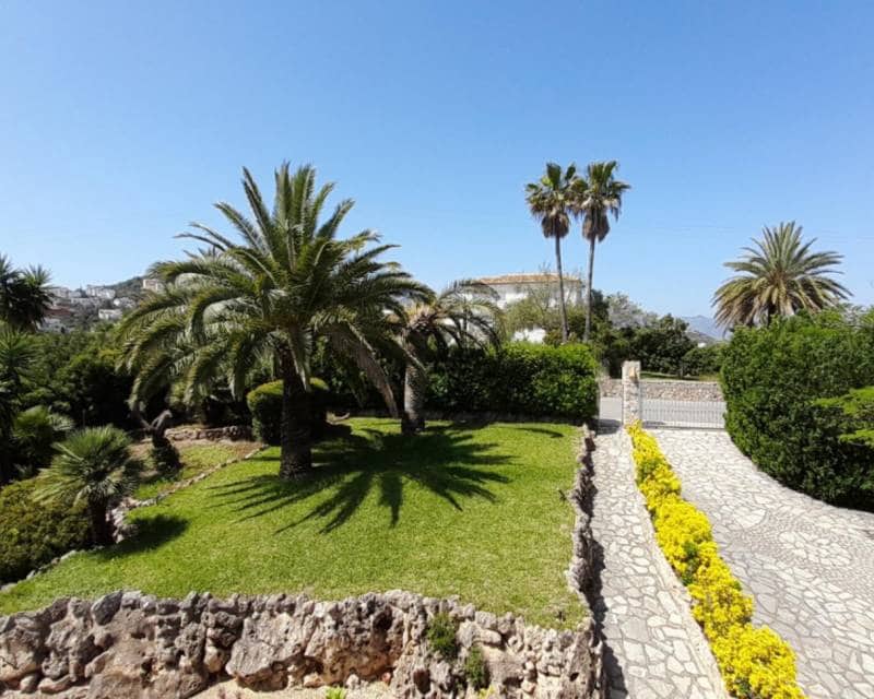 4 soveværelse Villa til salg i Denia med swimmingpool garage - € 690.000 (Ref: 9170418)
