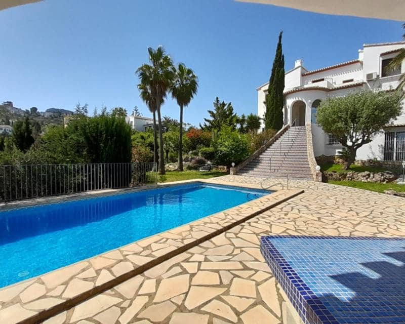 4 soveværelse Villa til salg i Denia med swimmingpool garage - € 690.000 (Ref: 9170418)