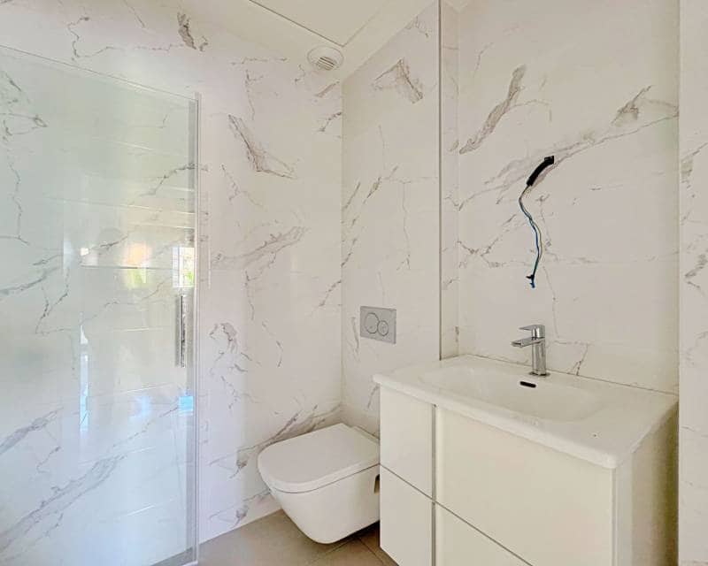 Apartamento de 2 habitaciones en Villamartin en venta con piscina garaje - 259.000 € (Ref: 9170419)