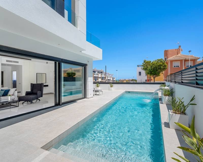 4 soveværelse Villa til salg i Guardamar del Segura med swimmingpool garage - € 1.390.000 (Ref: 9172078)