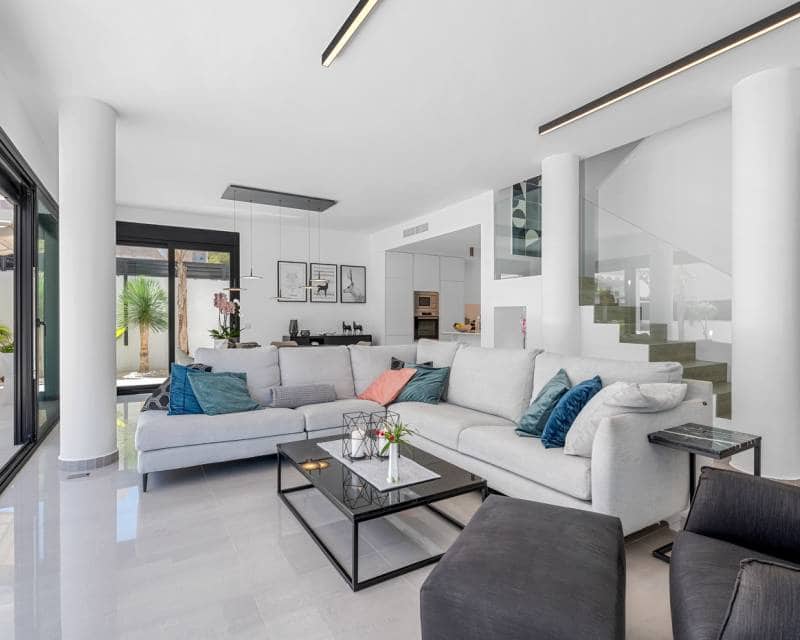 4 soveværelse Villa til salg i Guardamar del Segura med swimmingpool garage - € 1.390.000 (Ref: 9172078)