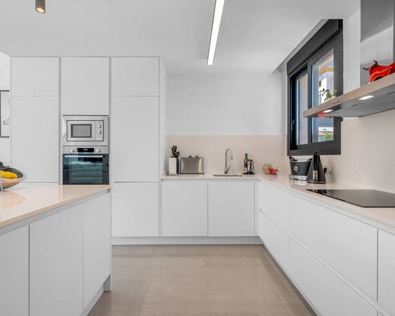 4 soveværelse Villa til salg i Guardamar del Segura med swimmingpool garage - € 1.390.000 (Ref: 9172078)