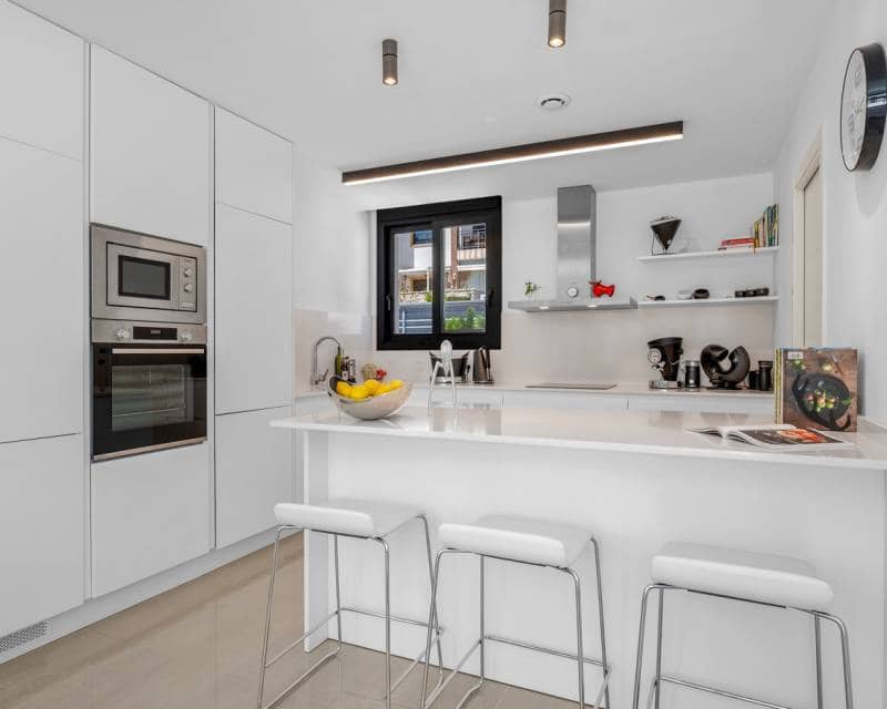 4 soveværelse Villa til salg i Guardamar del Segura med swimmingpool garage - € 1.390.000 (Ref: 9172078)