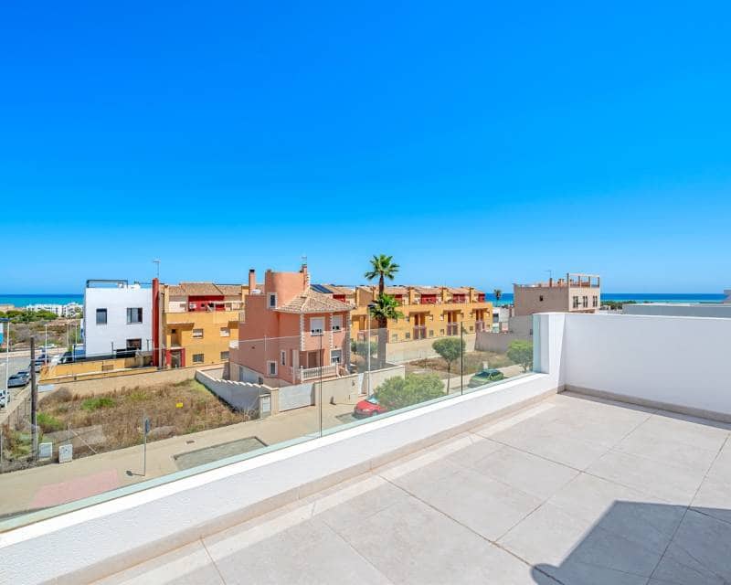 4 soveværelse Villa til salg i Guardamar del Segura med swimmingpool garage - € 1.390.000 (Ref: 9172078)