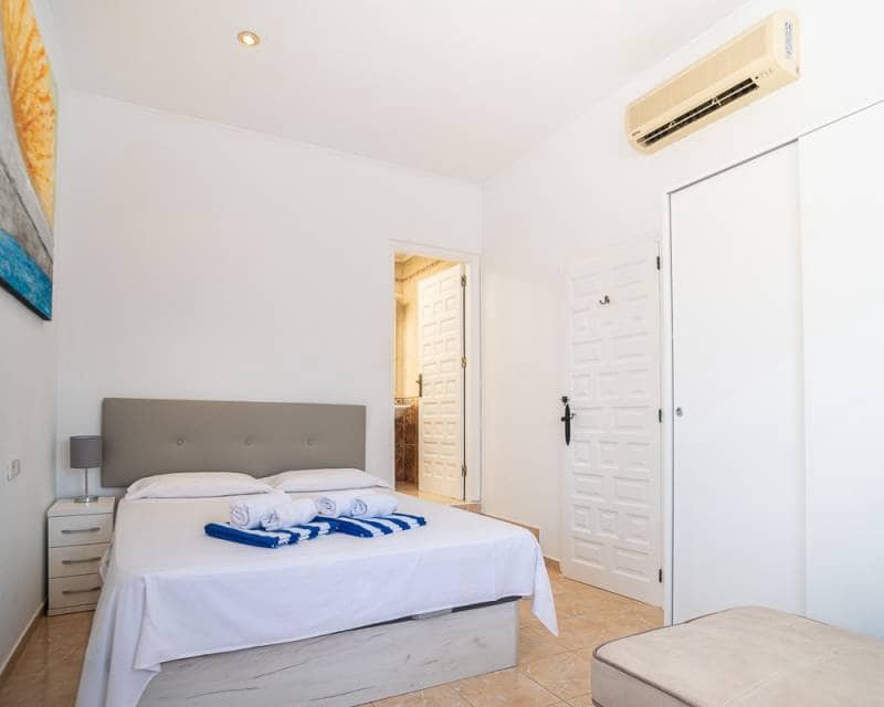 3 camera da letto Villa in vendita in La Siesta con piscina garage - 535.000 € (Rif: 9180359)