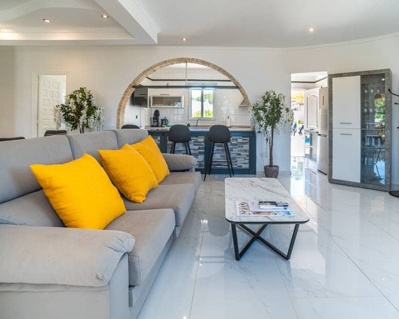 3 camera da letto Villa in vendita in La Siesta con piscina garage - 535.000 € (Rif: 9180359)