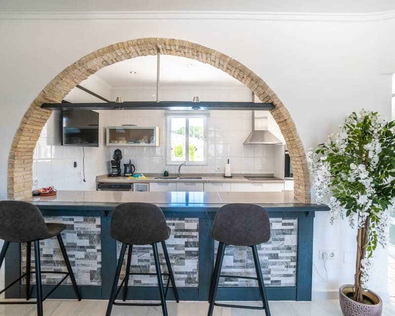 3 camera da letto Villa in vendita in La Siesta con piscina garage - 535.000 € (Rif: 9180359)