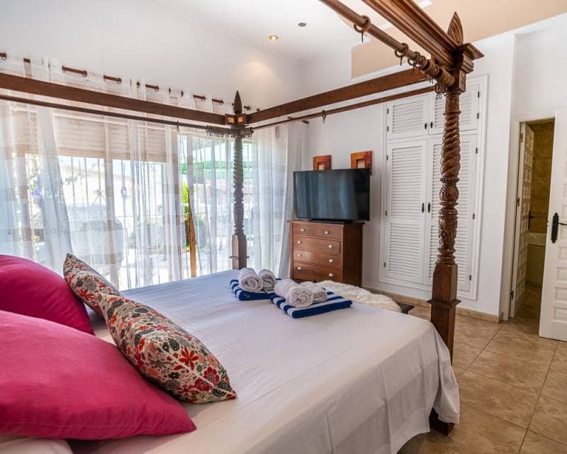 3 camera da letto Villa in vendita in La Siesta con piscina garage - 535.000 € (Rif: 9180359)