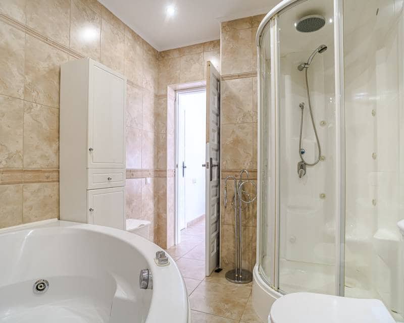 3 camera da letto Villa in vendita in La Siesta con piscina garage - 535.000 € (Rif: 9180359)