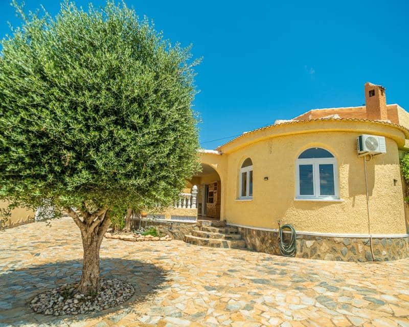 3 camera da letto Villa in vendita in La Siesta con piscina garage - 535.000 € (Rif: 9180359)